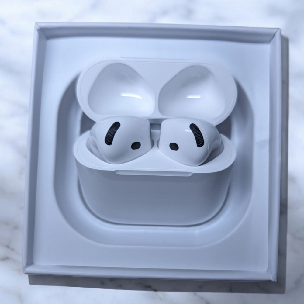 AirPods 4ta Generación con Cancelación