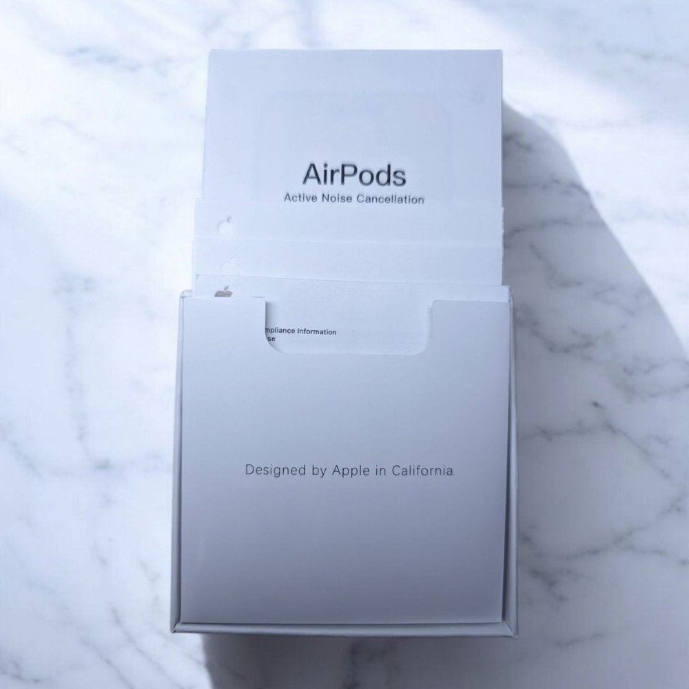 AirPods 4ta Generación con Cancelación